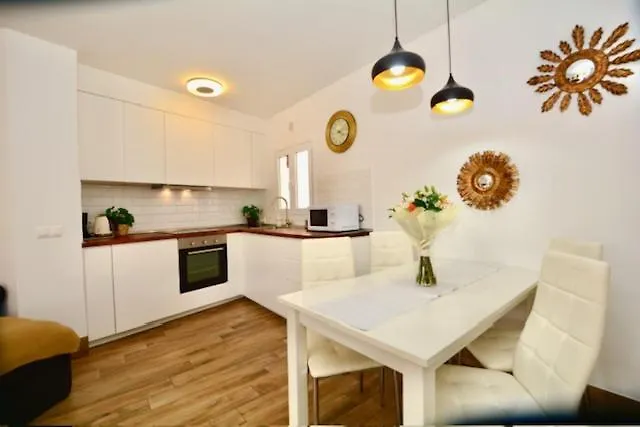 Marisol Beautiful Apartment With Oceanview أذيخي