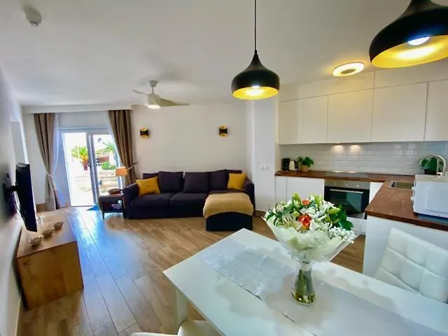 Marisol Beautiful Apartment With Oceanview أذيخي